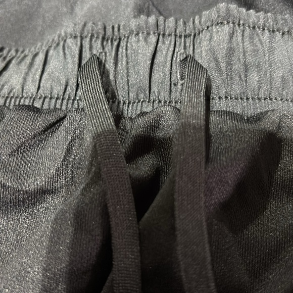 Nike Dri-Fit Running,panty lined,elastic drawstring waist,mesh side panel - Picture 5 of 9